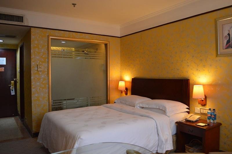 Фото Royalty hotel