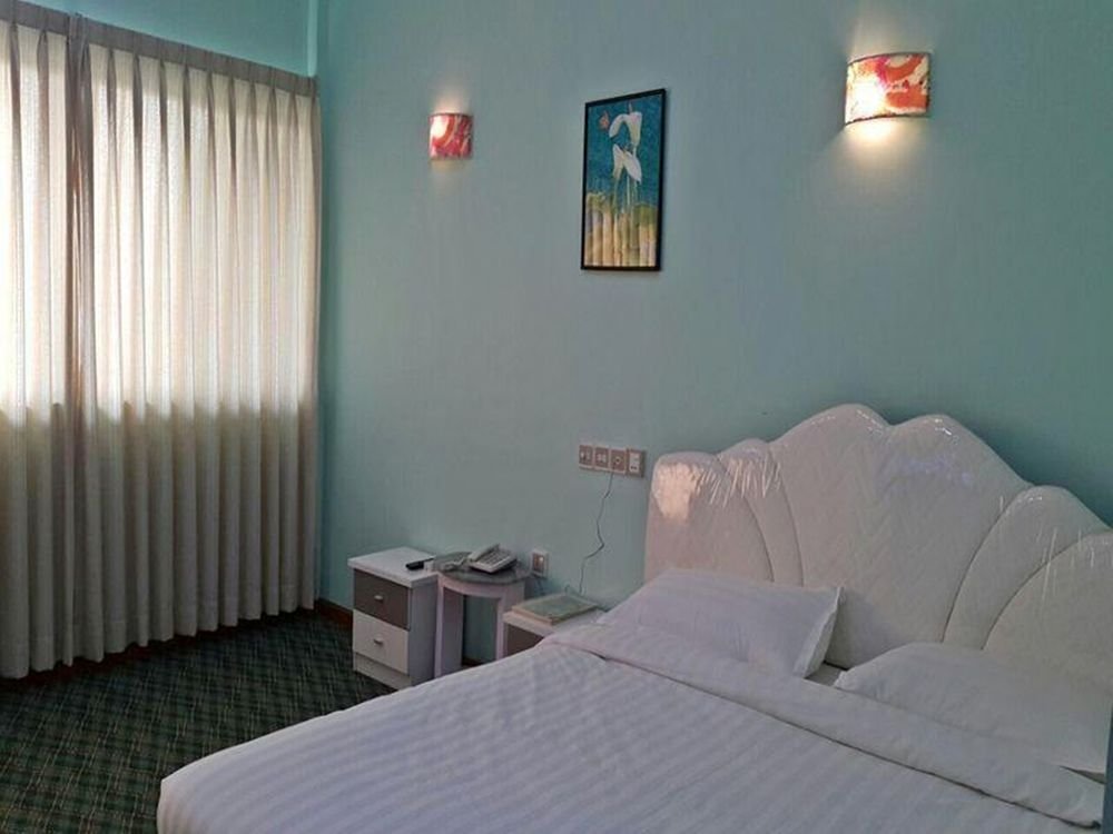 Фото Royal Jasmine Hotel