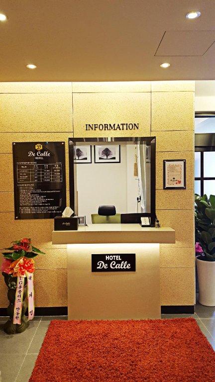 Фото Decalle Hotel