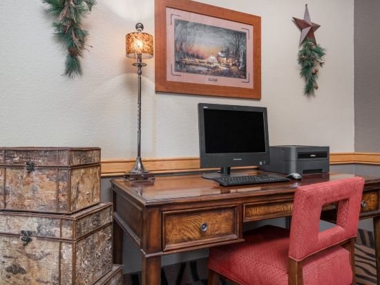 Фото AmericInn by Wyndham Grafton