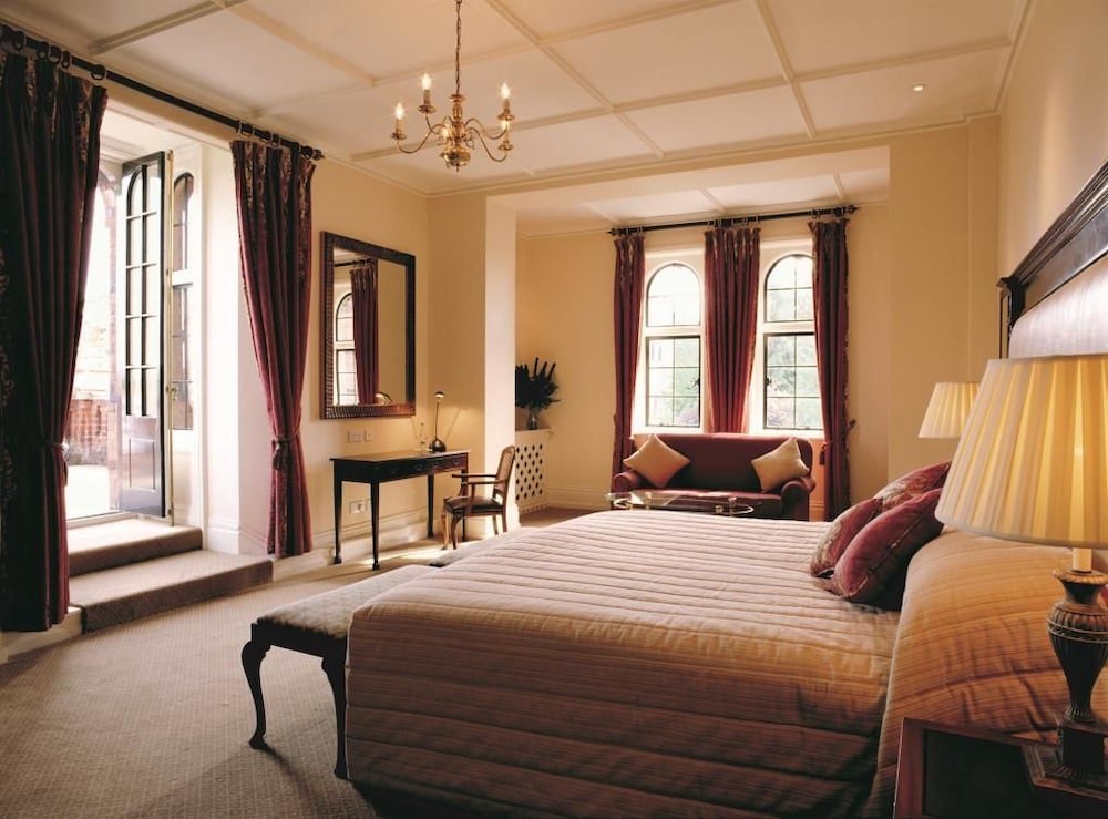 Фото The Elvetham