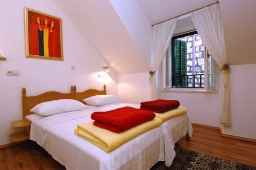 Гостиница Melek Accommodations в Дубровнике