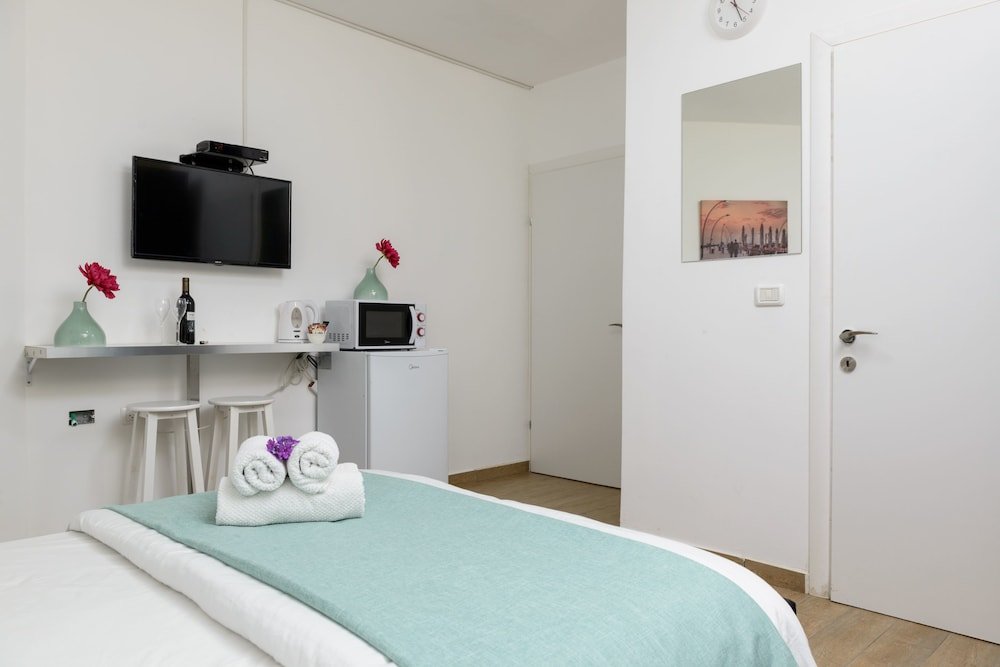 Фото Beach View Apartments And Studio