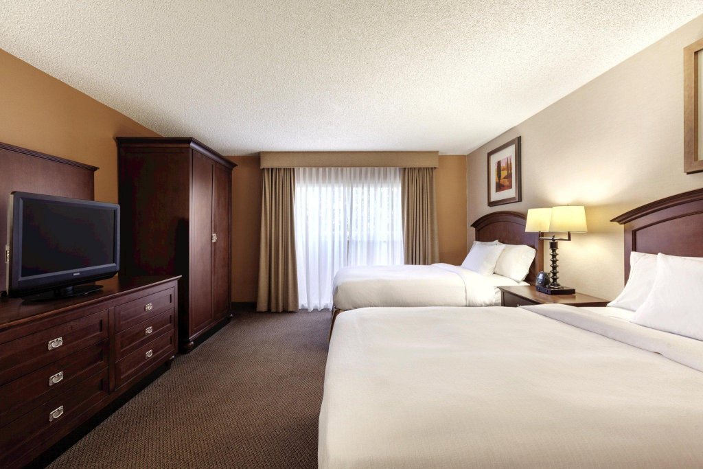 Фото Embassy Suites by Hilton Milpitas Silicon Valley