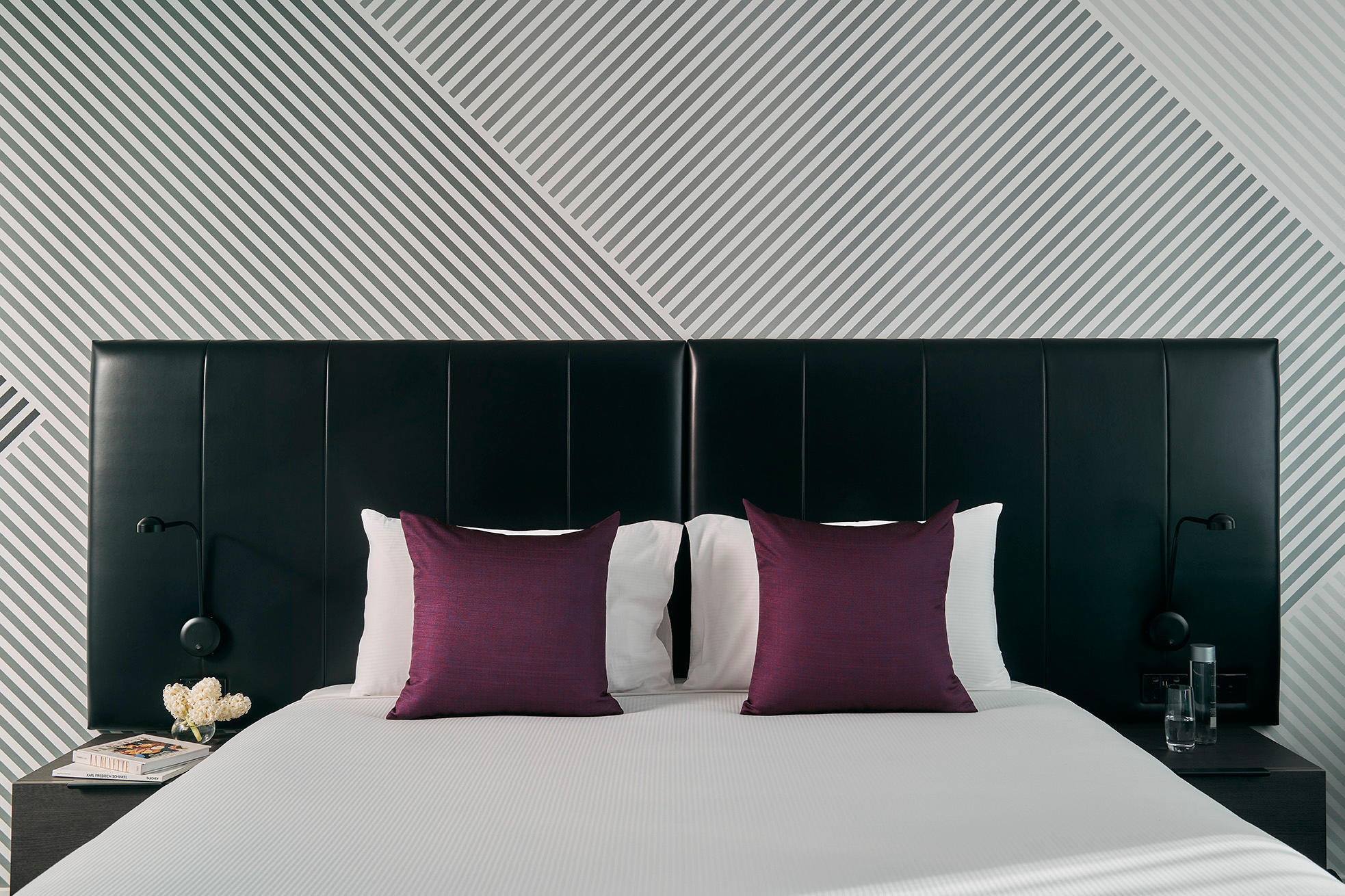 Фото Movenpick Hotel Melbourne on Spencer