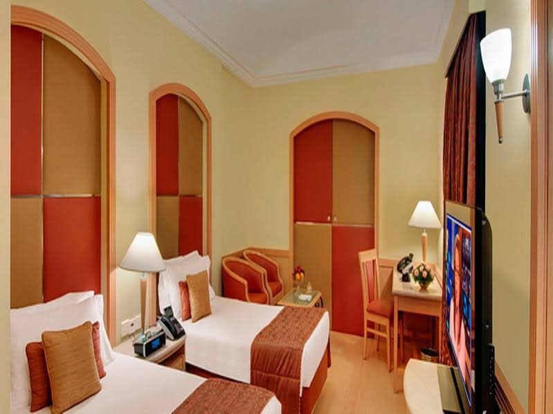 Фото The Residency Towers