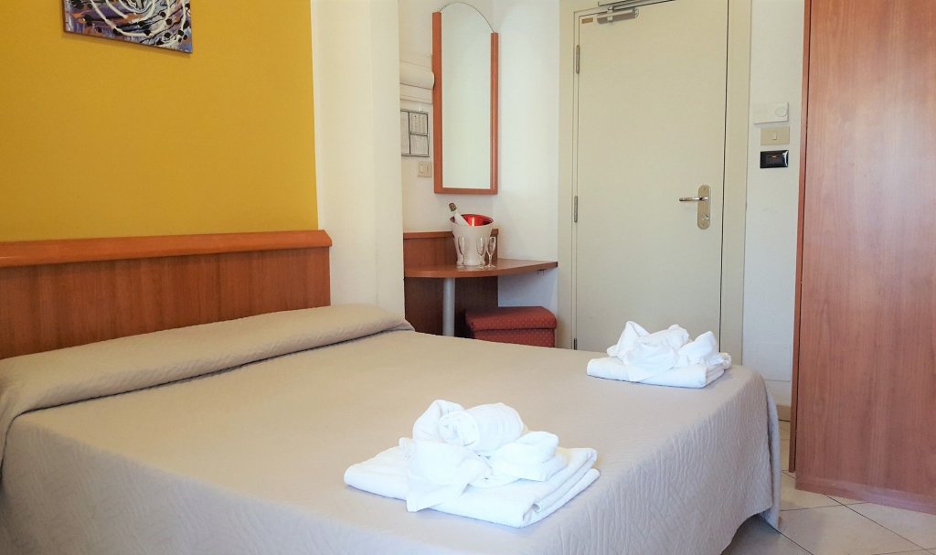 Фото Hotel Bengasi