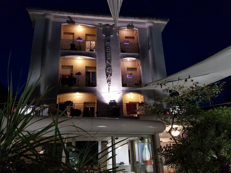 Гостиница Hotel Bengasi в Римини