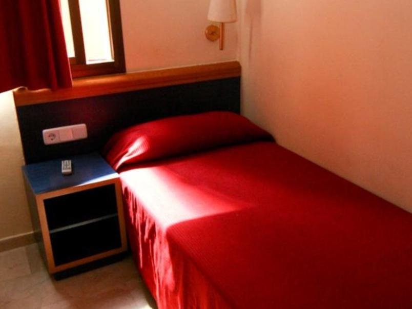 Фото Hostal Baler