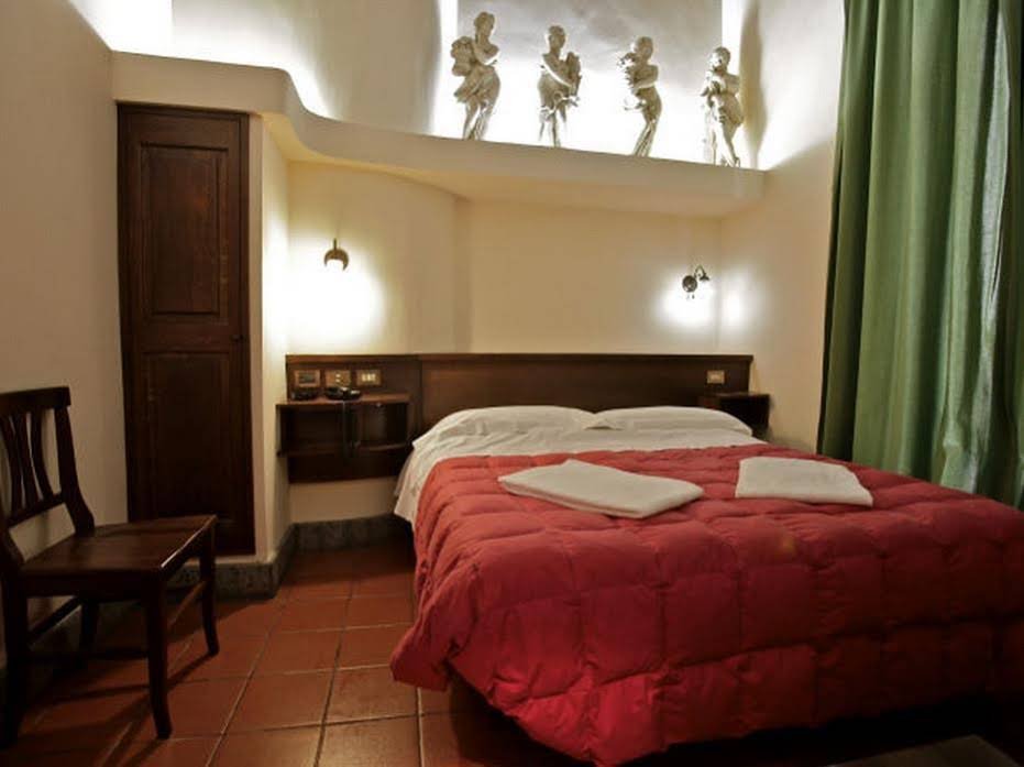 Фото Hotel Panda