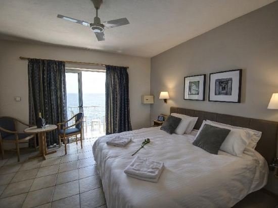 Фото Sliema Chalet Hotel