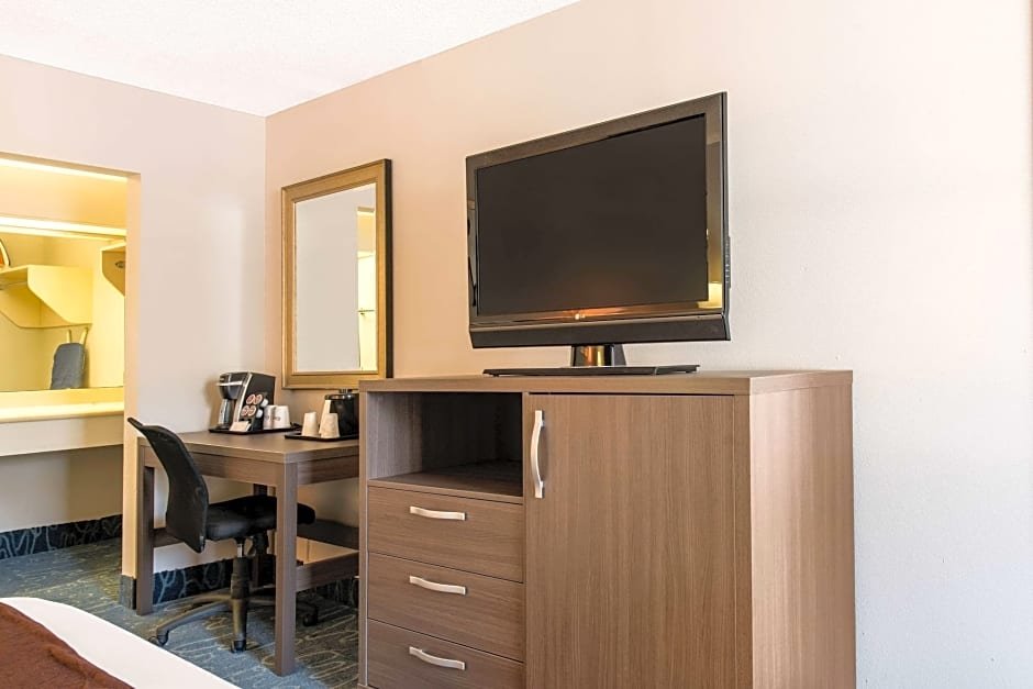 Фото Econo Lodge Orlando Airport