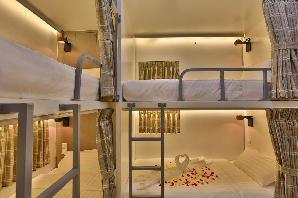 Фото Scott at 31st Street - Hostel