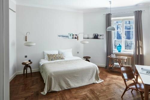 Гостиница Between Us Bed And Breakfast в Варшаве