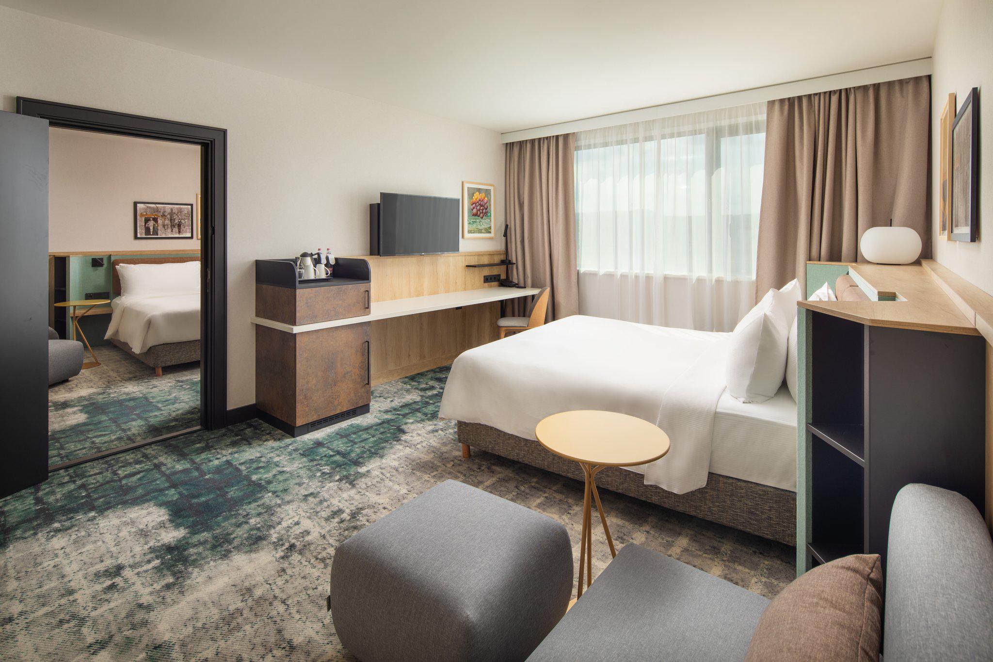 Фото Crowne Plaza Budapest, an Ihg hotel