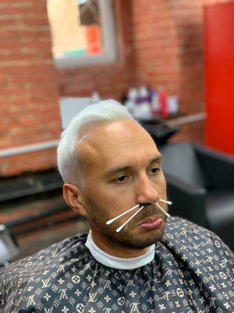 Лысый барбер московская ул 12 фото Barber porz Обучение барберов.