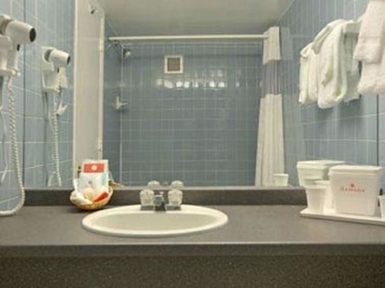 Фото Ramada by Wyndham Whitehall/Allentown