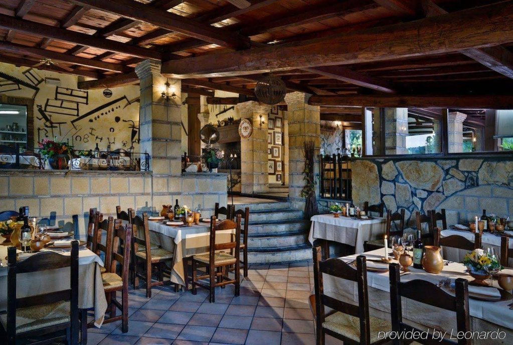 Фото Villa Hotel Valle Del Marta Resort