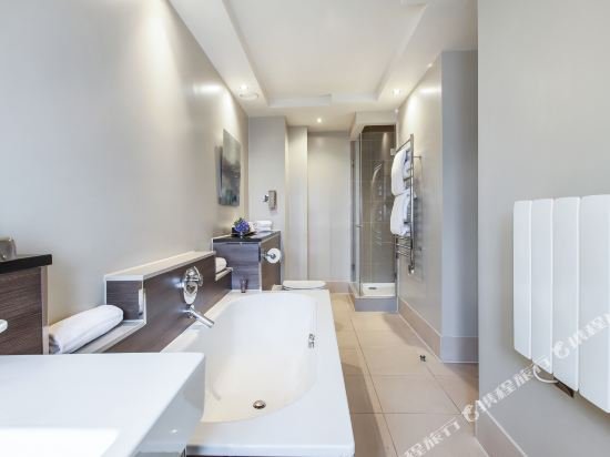 Фото Taj 51 Buckingham Gate, Suites and Residences