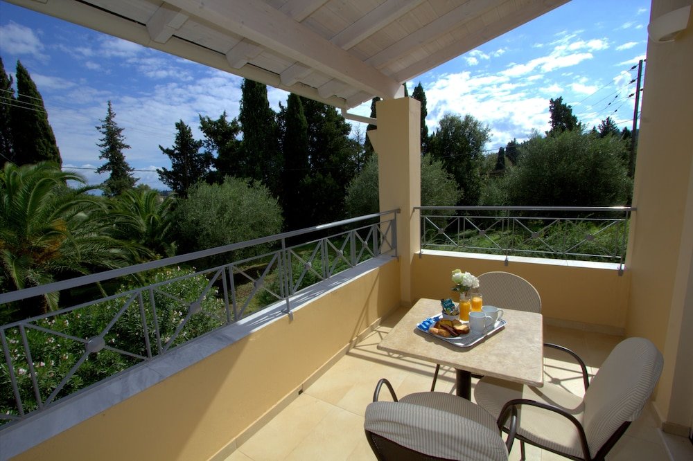 Фото Art Hotel Debono