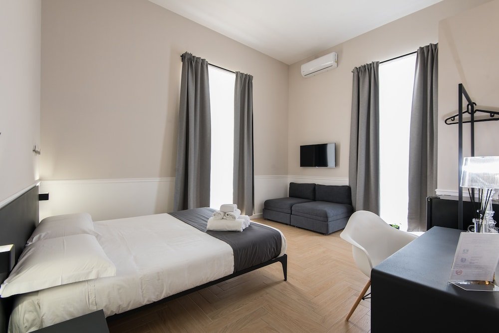 Фото Отель Five Boutique Rooms