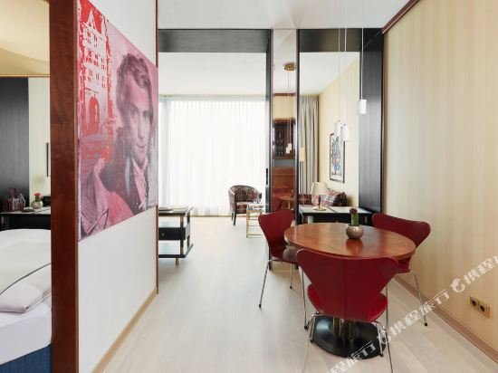 Фото Living Hotel Kanzler