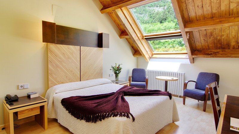 Фото Hotel Silken Ordesa