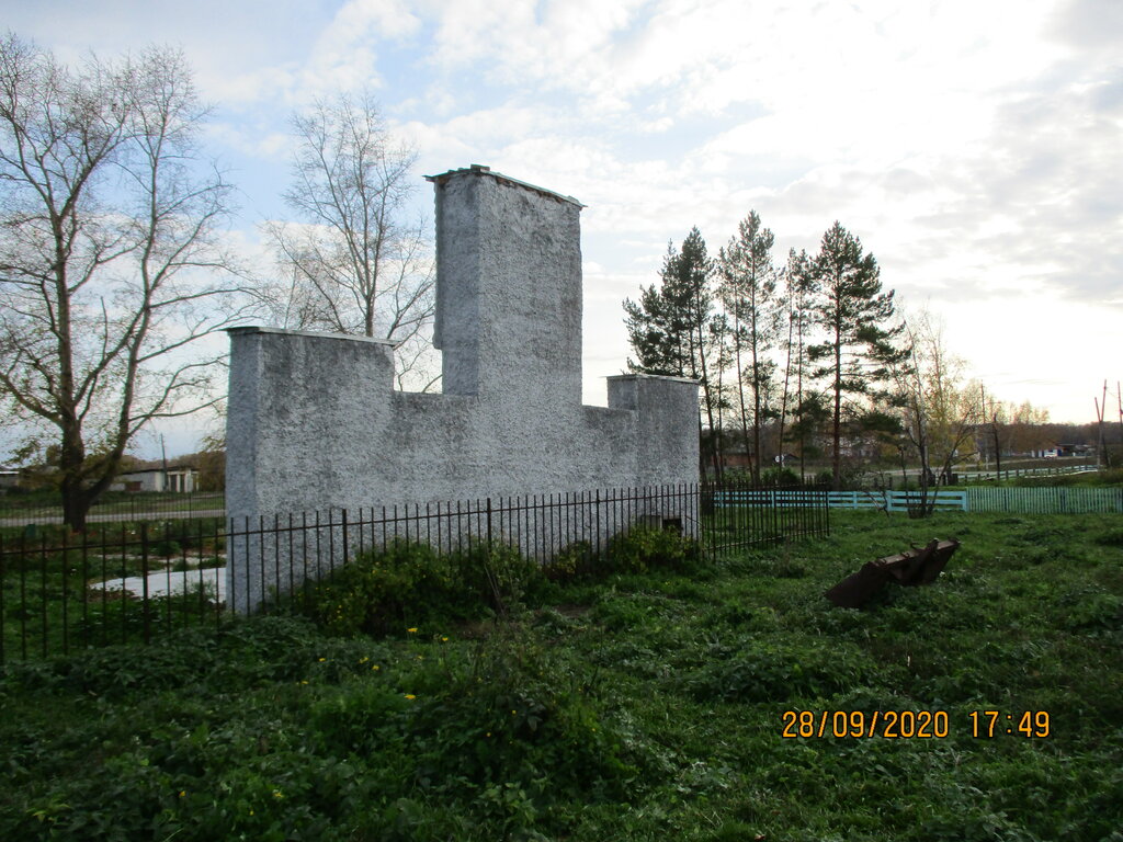 Памятник, мемориал Землякам участникам ВОВ 1941-1945 гг, Томская область, фото