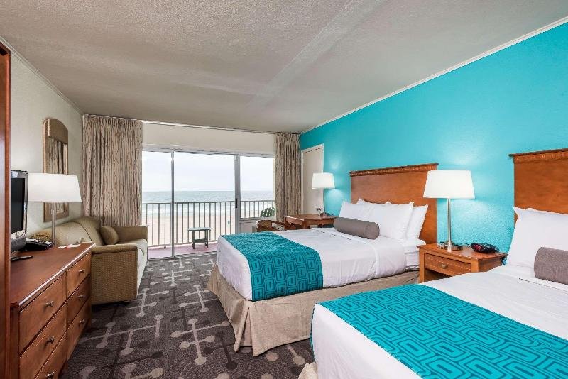 Фото Howard Johnson by Wyndham Ocean City Oceanfront