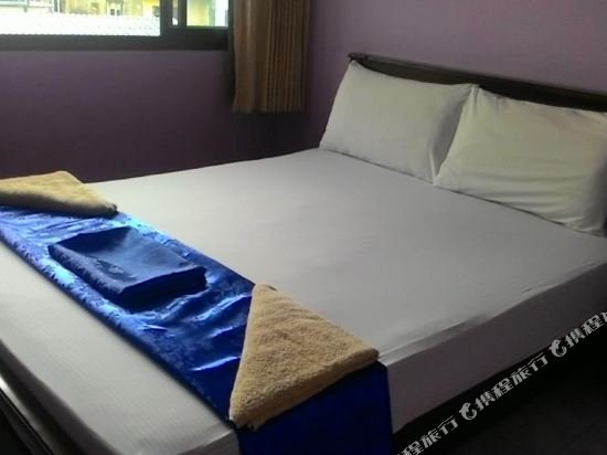 Фото Boss Benz House