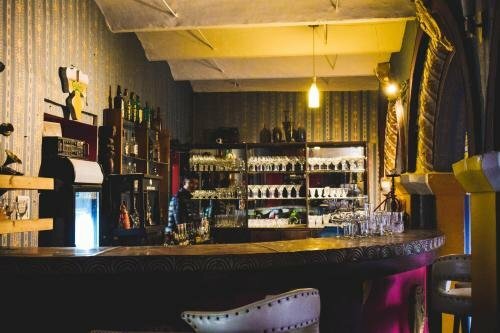 Гостиница Yellow Durbar Apartment and Lounge в Патане