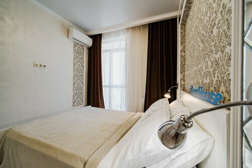 Апартаменты Krasnaya RentHouse Apartments в Краснодаре