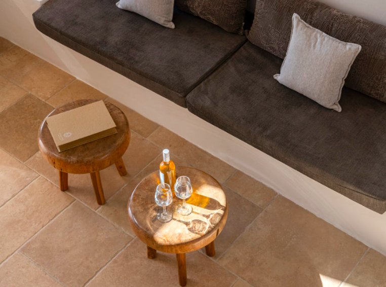 Фото La Maltese Buddha Beach Bar Santorin