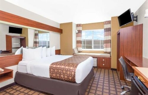 Гостиница Microtel Inn & Suites by Wyndham Green Bay в Грин Бэй