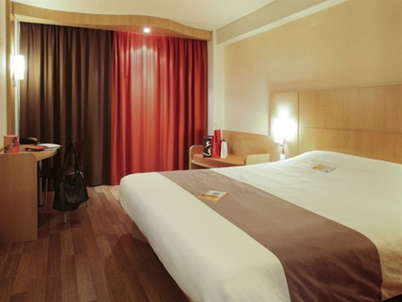 Фото ibis Brussels Centre Gare Midi