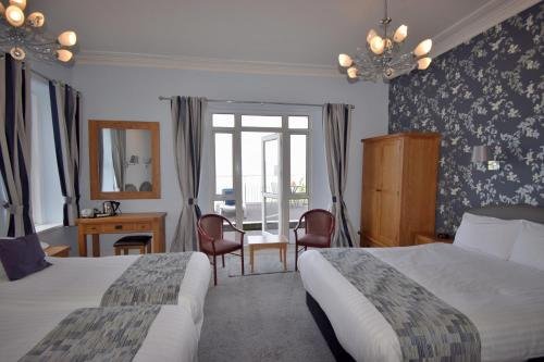 Фото The Downs Babbacombe