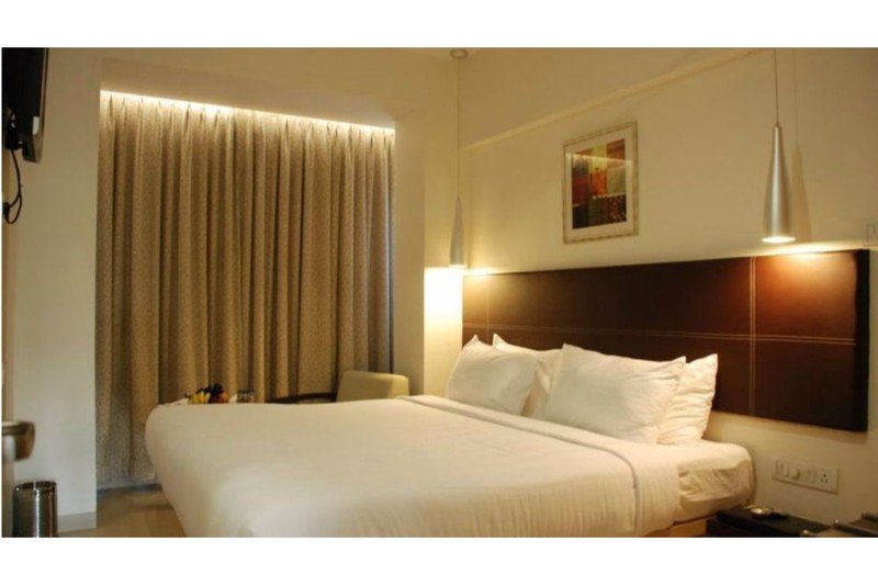 Фото Oriental Residency Hotel