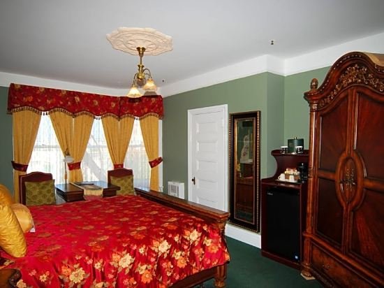 Фото Queen Anne Hotel