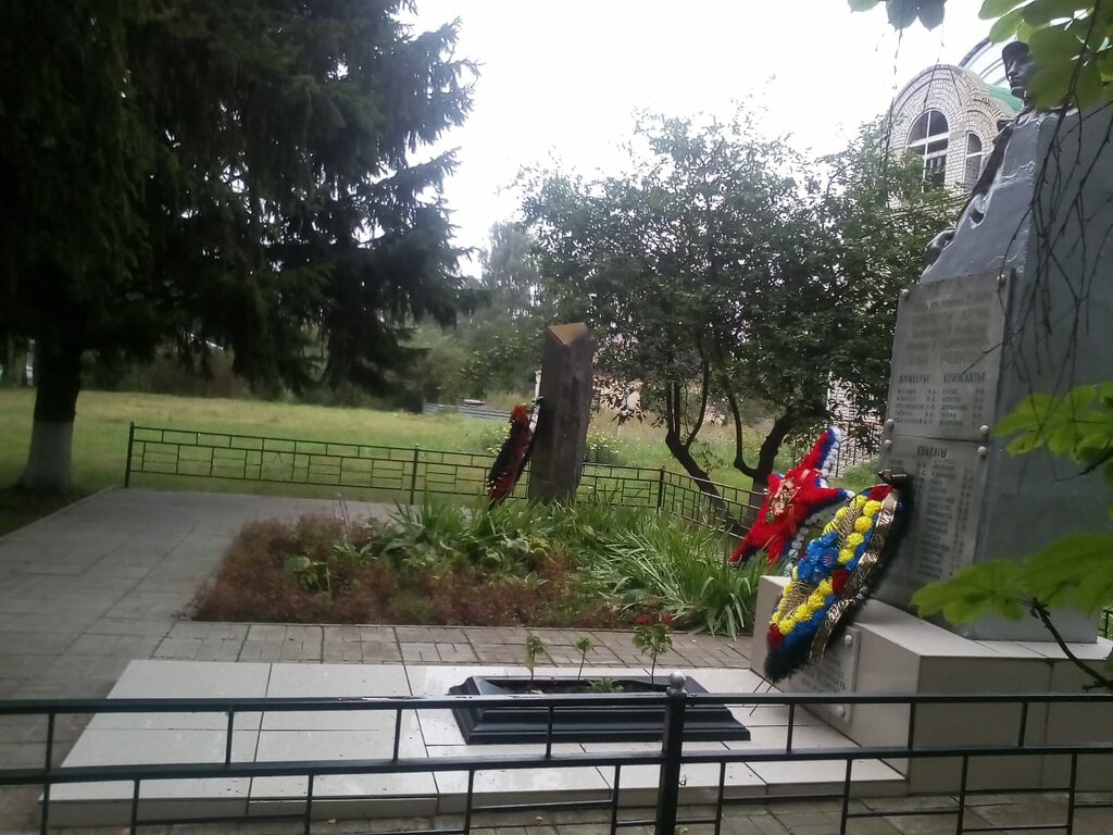 Monument, memorial Братская могила советских воинов, погибших в 1943 г., Oryol Oblast, photo