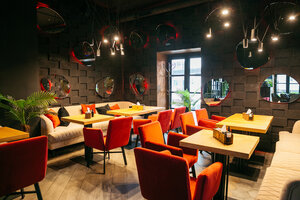 Smokkin Gastrobar (Internacyjanaĺnaja vulica, 27), bar, pub