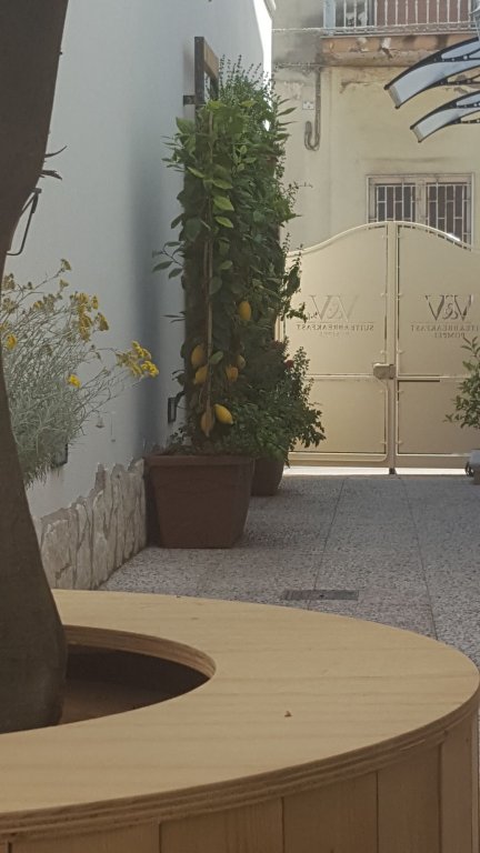 Фото B&b V&v Suite & Breakfast