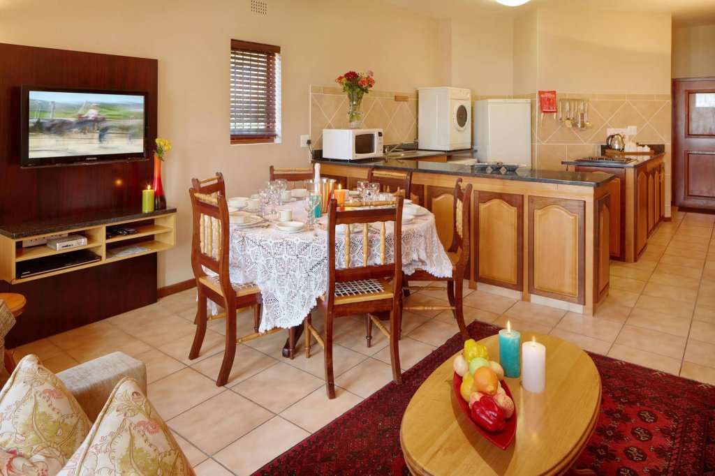 Фото First Group Perna Perna Mossel Bay