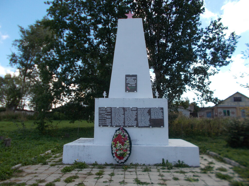 Monument, memorial Памятник жителям села Крапивье, павшим на фронтах Второй мировой войны, Vladimir Oblast, photo