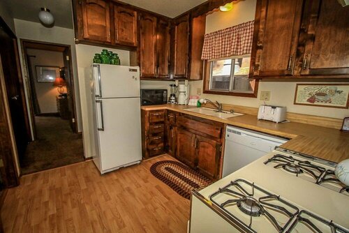 Жильё посуточно Cedar Pines-1529 by Big Bear Vacations