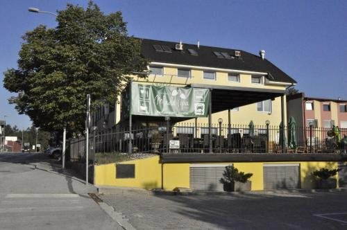 Гостиница Guest House Mlada Lipa в Мариборе