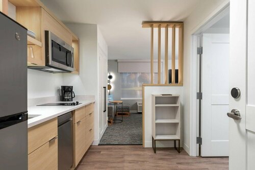 Гостиница TownePlace Suites by Marriott Madison West/Middleton в Мэдисоне