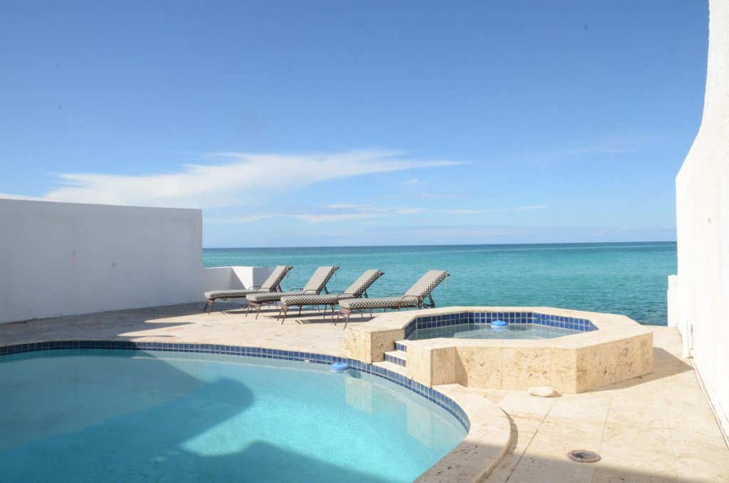 Фото Caprice 9 Cable Beach Design Villa