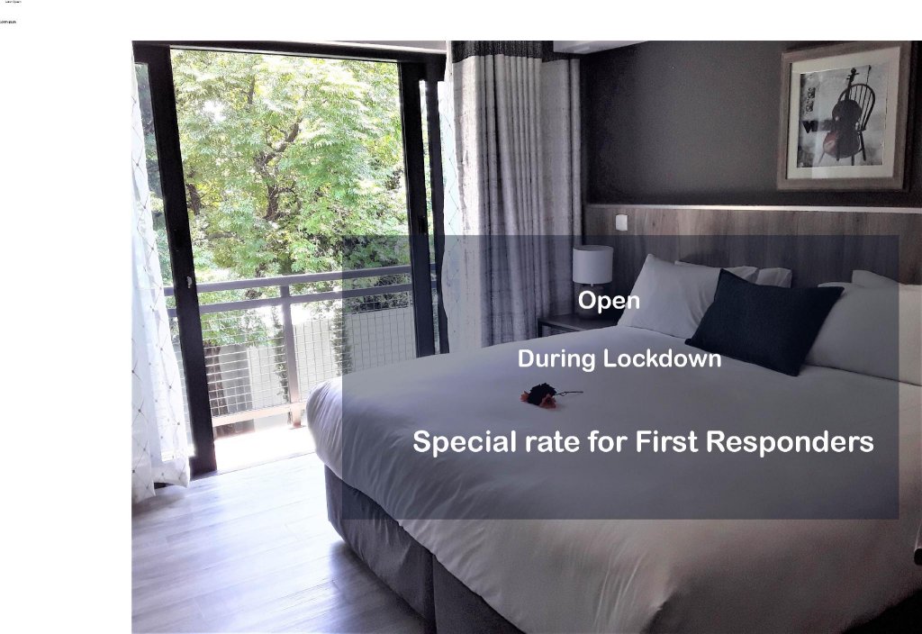 Фото La Orchard Hotel