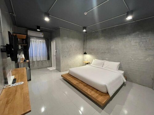 Гостиница Loft Space Hotel в Ранонге