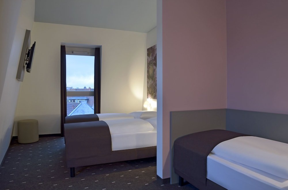 Фото B&b Hotel Hildesheim